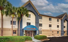 Candlewood Suites Miami Airport - Doral